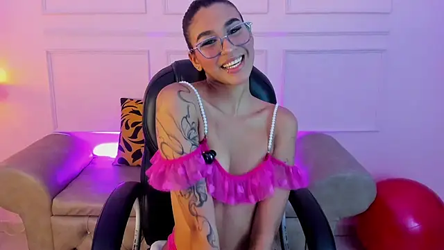 Dana Paula online show from 09.21.25