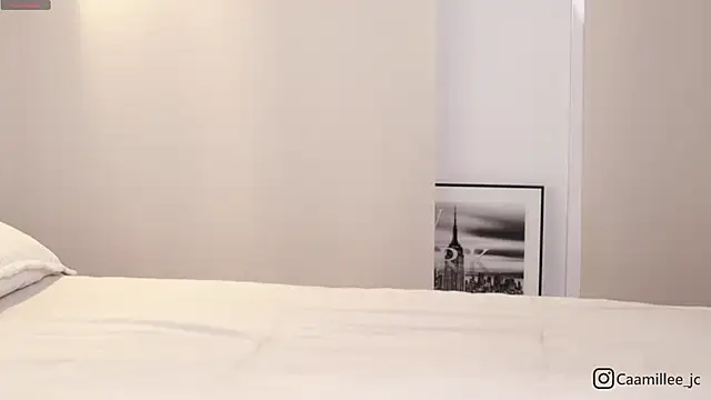 caamillee  online show from 04.14.26