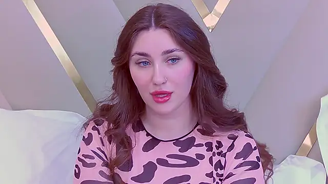 Snapshot of KiraBarlows chatting on 03.01.25 KiraBarlows online show from 03.01.25