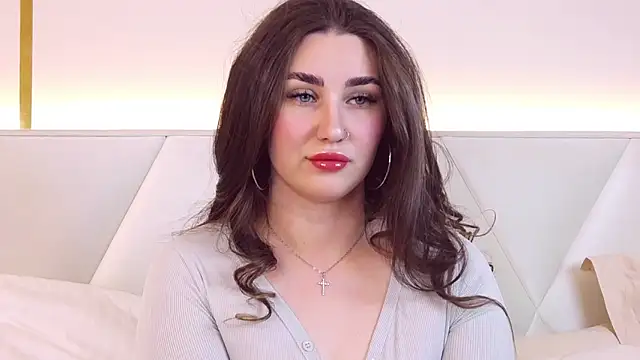 Snapshot of KiraBarlows chatting on 03.18.25 KiraBarlows online show from 03.18.25