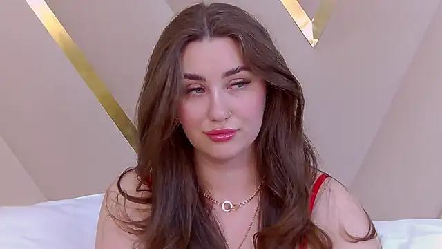 Snapshot of KiraBarlows chatting on 03.20.25 KiraBarlows online show from 03.20.25