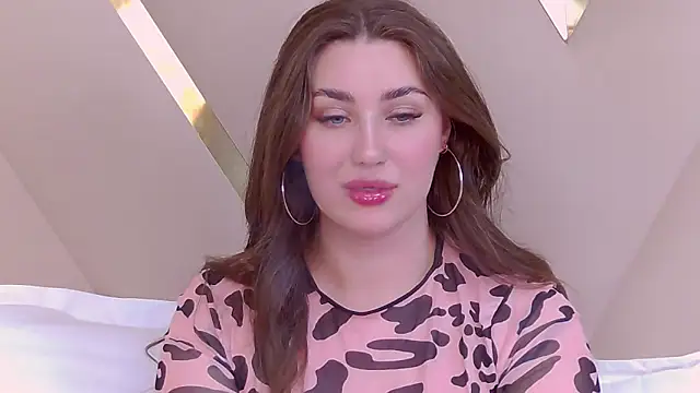 Snapshot of KiraBarlows chatting on 03.20.25 KiraBarlows online show from 03.20.25