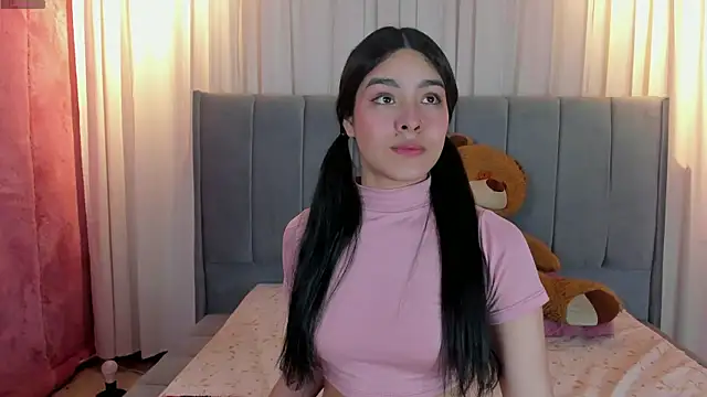 Snapshot of camilapersy chatting on 02.10.25 camilapersy online show from 02.10.25