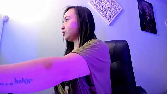 Rosie jhons online show from 01.23.25