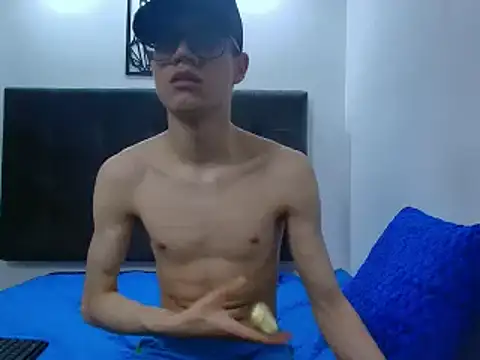 Snapshot of wolfandsky chatting on 03.20.25 wolfandsky online show from 03.20.25