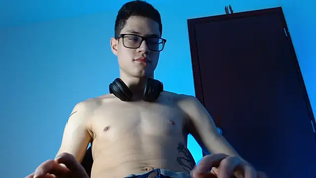 Snapshot of wolfandsky chatting on 02.09.26 wolfandsky online show from 02.09.26