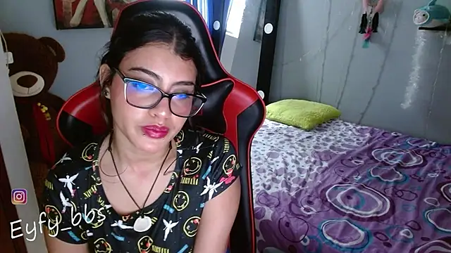 Snapshot of Eyfy_bbs chatting on 02.11.25 Eyfy bbs online show from 02.11.25