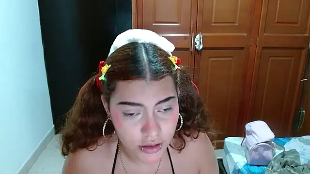 Snapshot of Eyfy_bbs chatting on 10.27.25 Eyfy bbs online show from 10.27.25