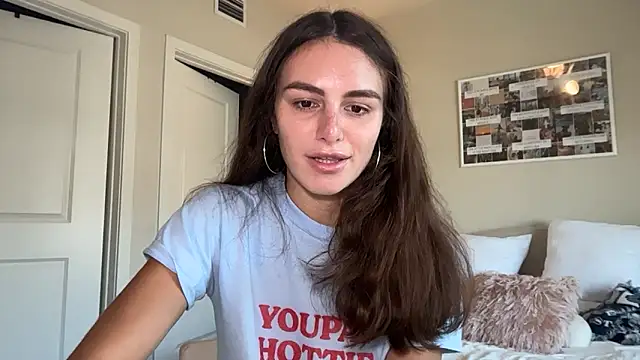 Snapshot of graciesmith27 chatting on 05.19.26 graciesmith27 online show from 05.19.26