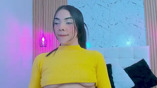 Snapshot of GABRIELAM_MS chatting on 01.20.25 GABRIELAM MS online show from 01.20.25