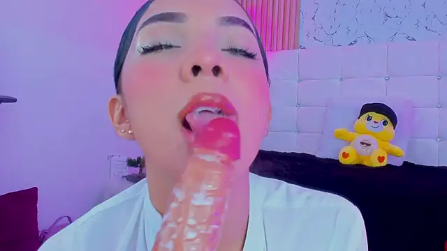 Snapshot of GABRIELAM_MS chatting on 03.21.25 GABRIELAM MS online show from 03.21.25