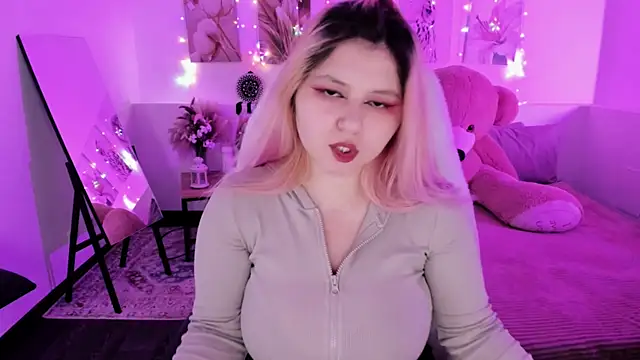 DiaAngell online show from 04.07.26