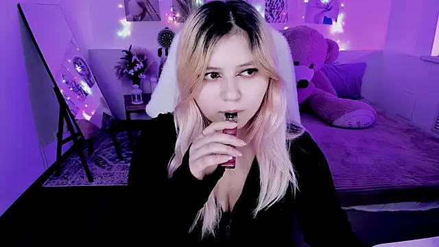 DiaAngell online show from 04.11.26