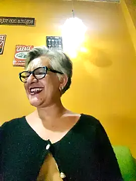Snapshot of ilonna2025 chatting on 03.12.25 ilonna2025 online show from 03.12.25