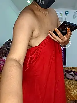Snapshot of Sexybhabhi569 chatting on 09.13.25 Sexybhabhi569 online show from 09.13.25