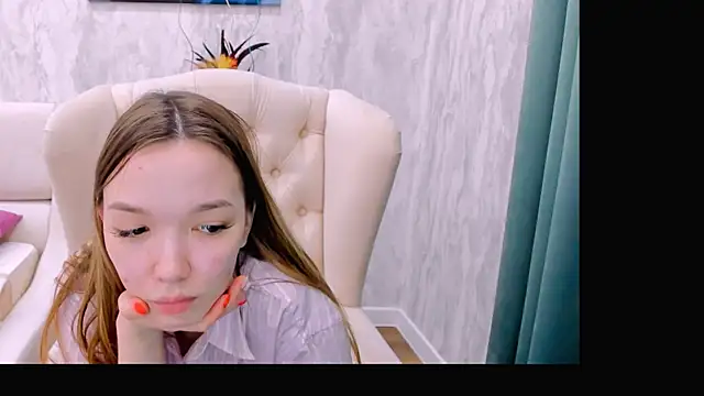 Snapshot of SusannJohnson chatting on 02.06.25 SusannJohnson online show from 02.06.25