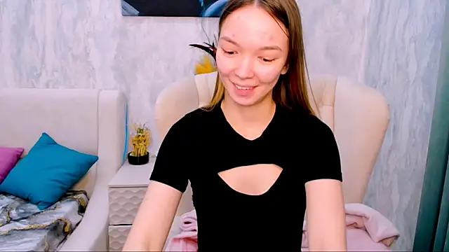Snapshot of SusannJohnson chatting on 02.17.25 SusannJohnson online show from 02.17.25