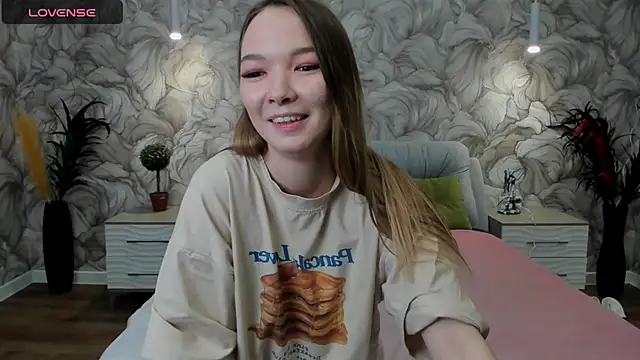Snapshot of SusannJohnson chatting on 03.09.25 SusannJohnson online show from 03.09.25