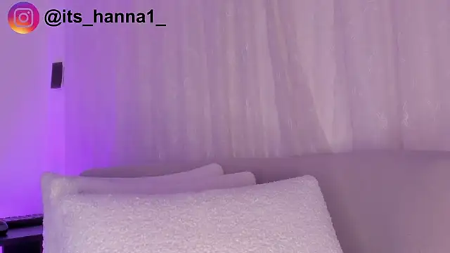 Snapshot of cutte_hanna18 chatting on 05.15.26 cutte hanna18 online show from 05.15.26
