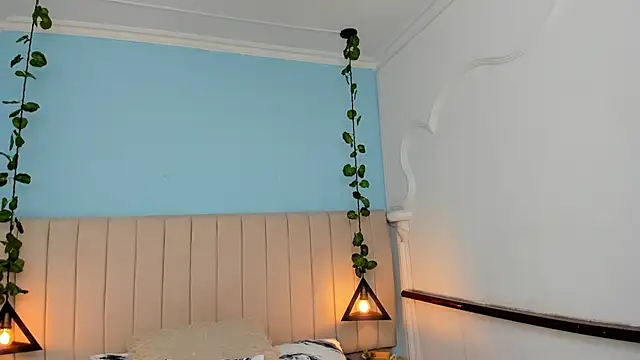 Paulina Lopezz online show from 01.30.25