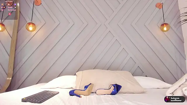 LissMonroe online show from 02.26.26