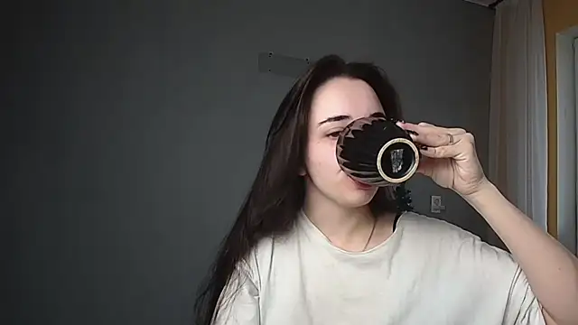 Eva Gloryy online show from 01.31.25