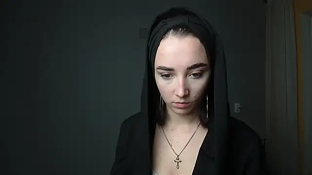 Eva Gloryy online show from 02.13.25