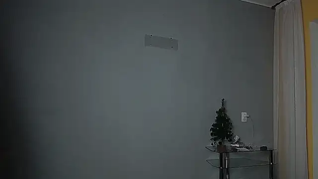 Eva Gloryy online show from 02.14.25