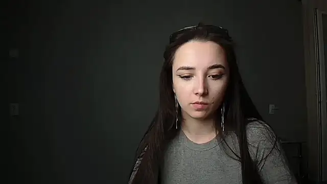 Eva Gloryy online show from 03.08.25