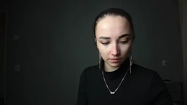 Eva Gloryy online show from 03.12.25