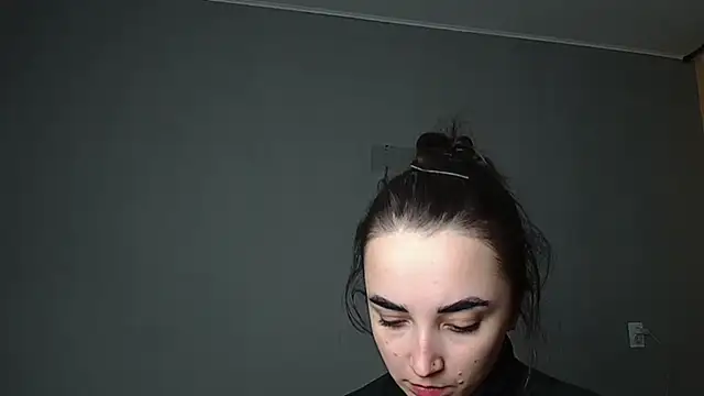 Eva Gloryy online show from 03.23.26