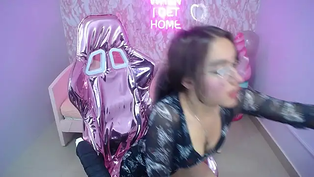 Snapshot of kassandra_ch_ chatting on 01.29.25 kassandra ch online show from 01.29.25