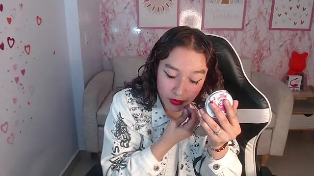 Snapshot of kassandra_ch_ chatting on 03.14.25 kassandra ch online show from 03.14.25