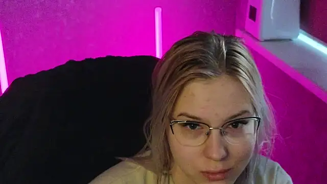 HotBrandyX online show from 03.10.25