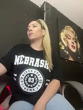 viktoria davis  online show from 03.01.26