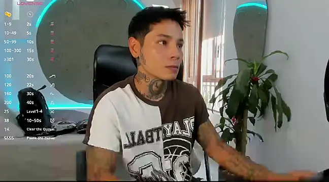 Snapshot of tattokoi chatting on 03.09.25 tattokoi online show from 03.09.25