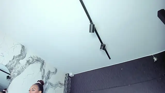 DalayMoore online show from 09.12.25