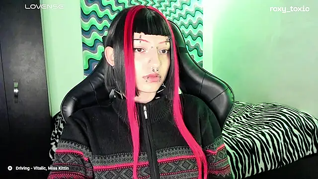 roxy toxic online show from 03.07.25