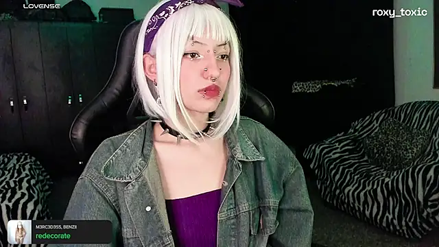 roxy toxic online show from 10.08.25