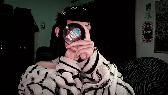 roxy toxic online show from 02.12.26