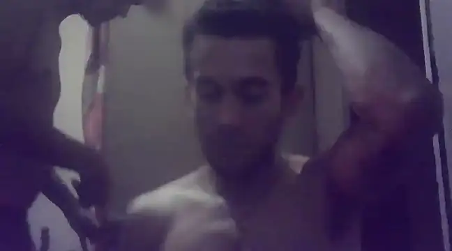 Snapshot of EstebanAkyLu chatting on 01.17.25 EstebanAkyLu online show from 01.17.25