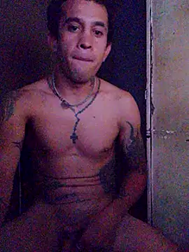 Snapshot of EstebanAkyLu chatting on 02.22.25 EstebanAkyLu online show from 02.22.25