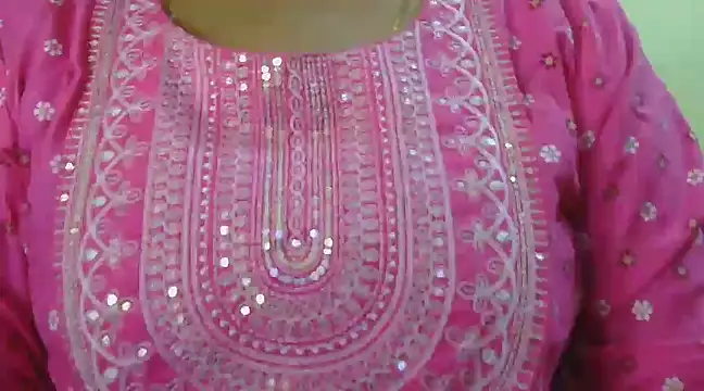 Snapshot of Varshaa1950 chatting on 01.31.25 Varshaa1950 online show from 01.31.25