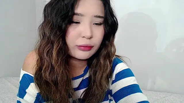 Snapshot of Minamin_20 chatting on 09.30.25 Minamin 20 online show from 09.30.25