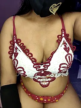 Love Evaa online show from 03.10.25