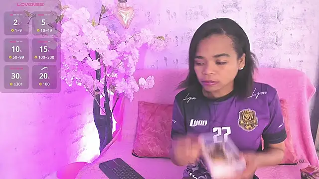 Gletty noa online show from 10.07.25