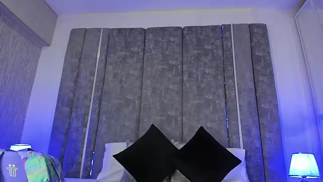 Snapshot of ValeriaOrtega chatting on 10.07.25 ValeriaOrtega online show from 10.07.25