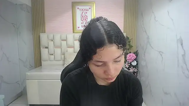 shalon diaz s online show from 01.10.26