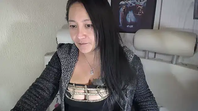 JULIANAWET69 online show from 01.05.25