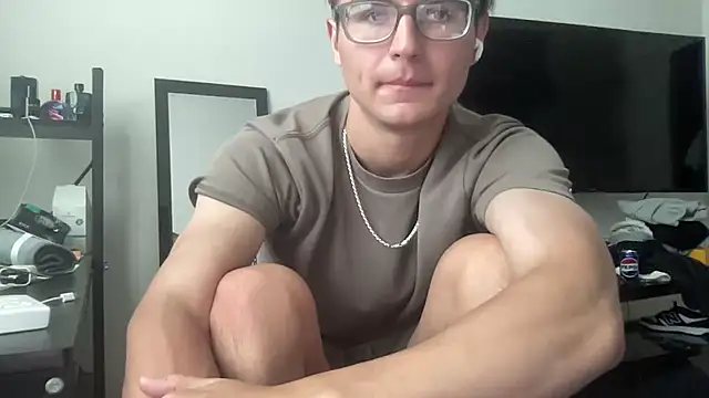 Snapshot of ryan_28747 chatting on 06.14.26 ryan 28747 online show from 06.14.26